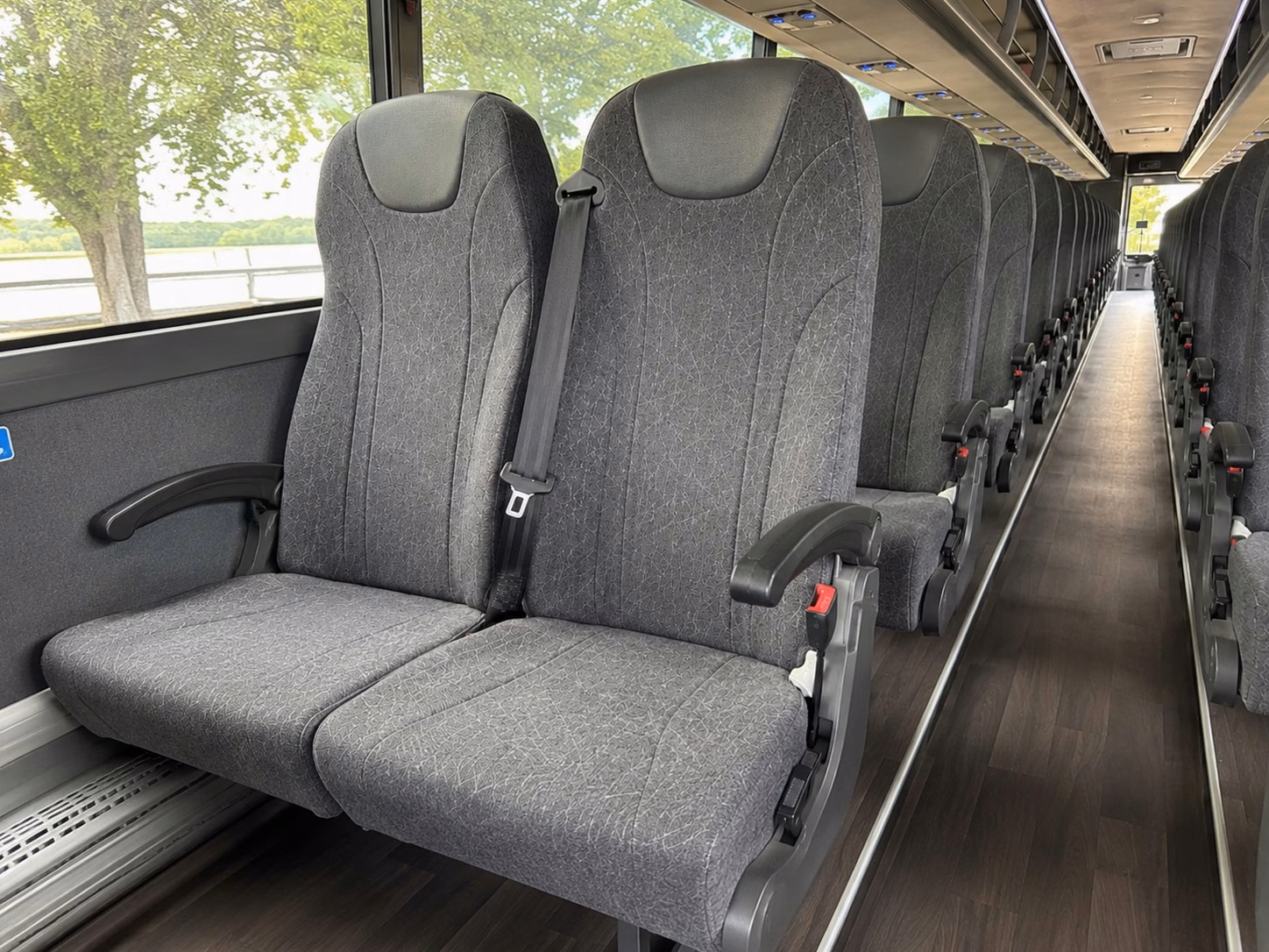 busrentalkent com is the smarter way to handle bridal party transportation in kent