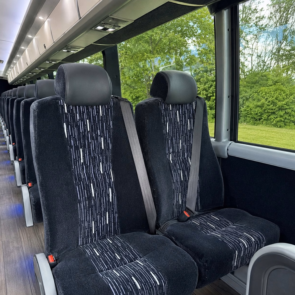 how the bus type you choose changes charter bus prices in kent washington